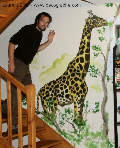 peinture murale d'une girafe
