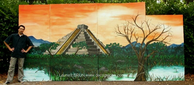 peinture du décor d'une pyramide inca