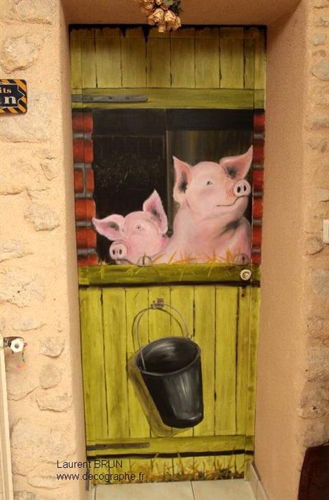 peinture de cochon dans un porcherie